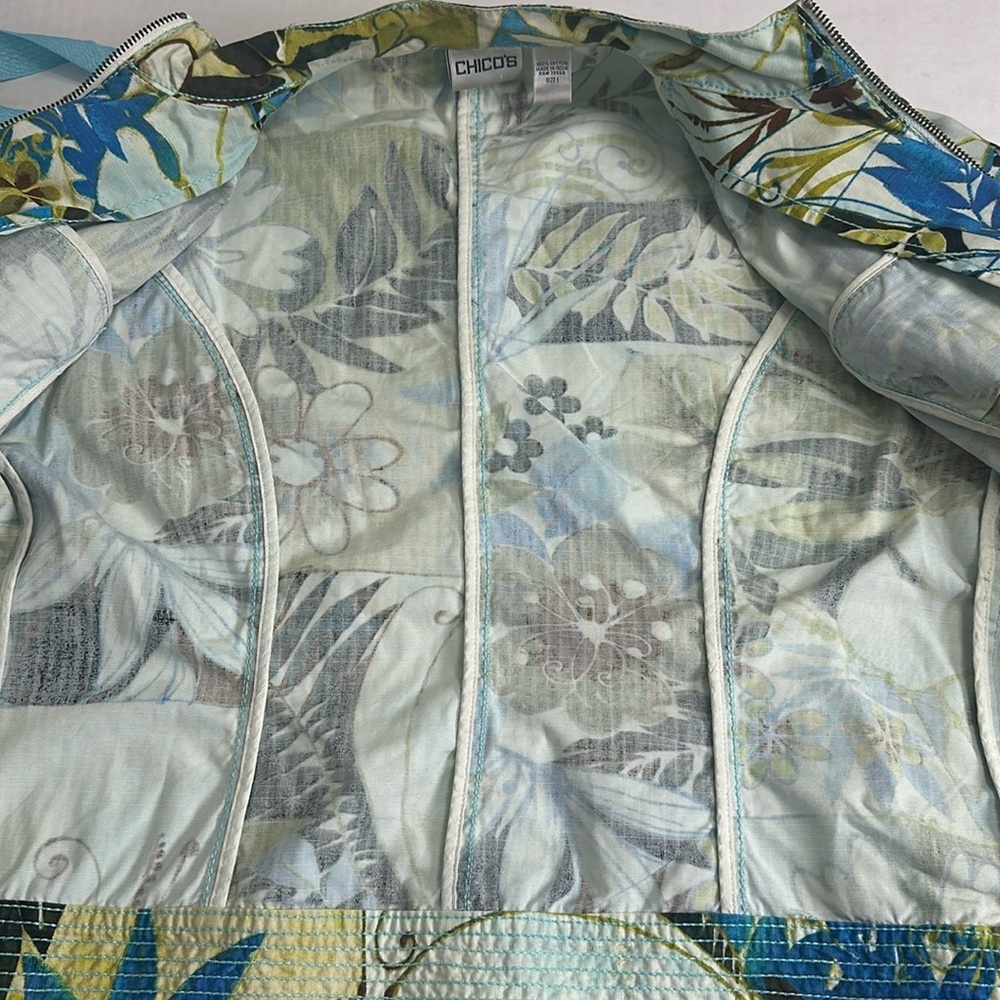 Chicos Womens Size 1 Medium 8 Mandarin Collar Full‎ Zip Floral Retro Jacket - Picture 7 of 12